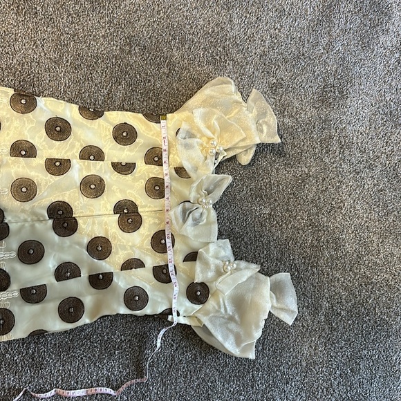 Vintage Bow, Pearl & Bronze Detail Top - Picture 11 of 12